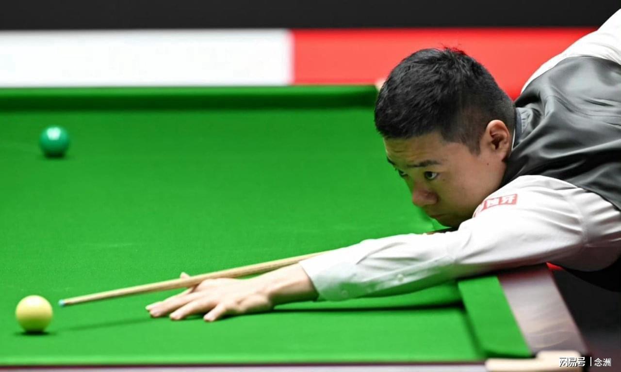 Góc Nhìn 888VI: 1-4! Ding Junhui 39 tuổi gây sốc khi thua tay cơ Ukraine 20 tuổi, cả mùa gặp top 100 đề